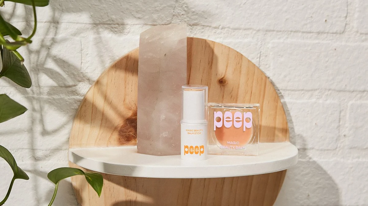 peep: the range on a shelf in daylight