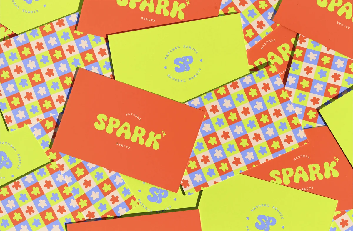 Spark Beauty: the card set over the flower pattern